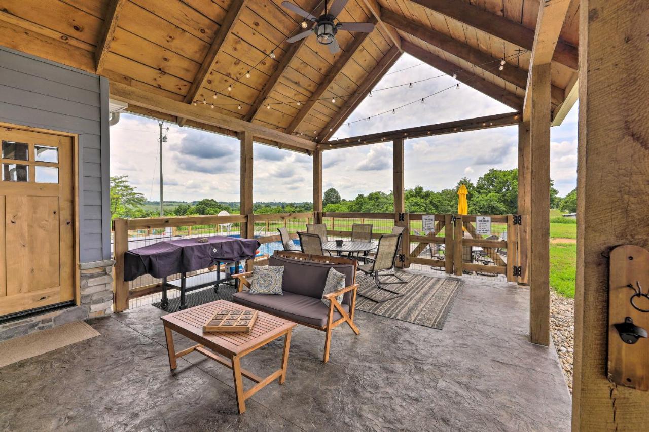 Chic Retreat With Pool And Hot Tub! *